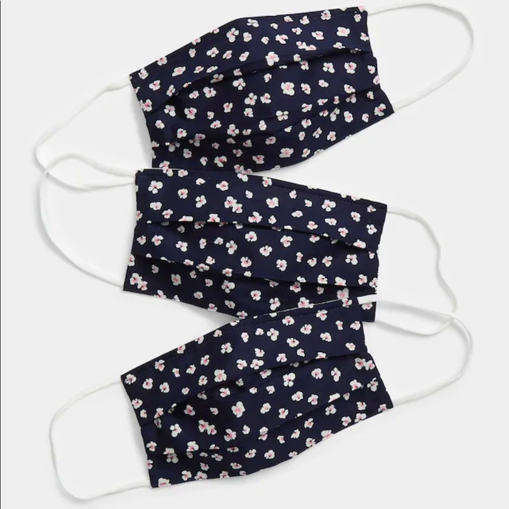 3 pack Gap masks